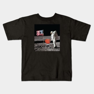 Weber Statesman on the Moon Kids T-Shirt